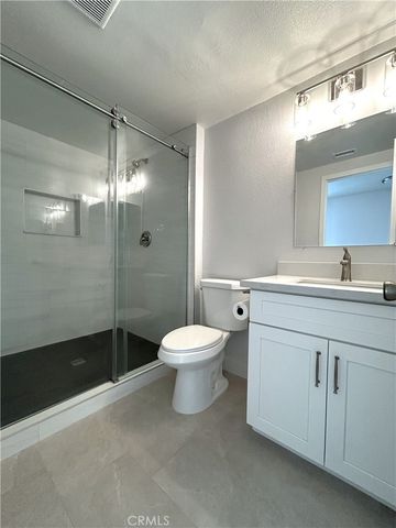 3475 Fuchsia, Costa Mesa, CA 92626