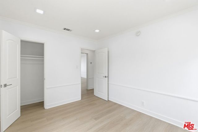 8613 W Olympic Boulevard, Los Angeles, CA 90035