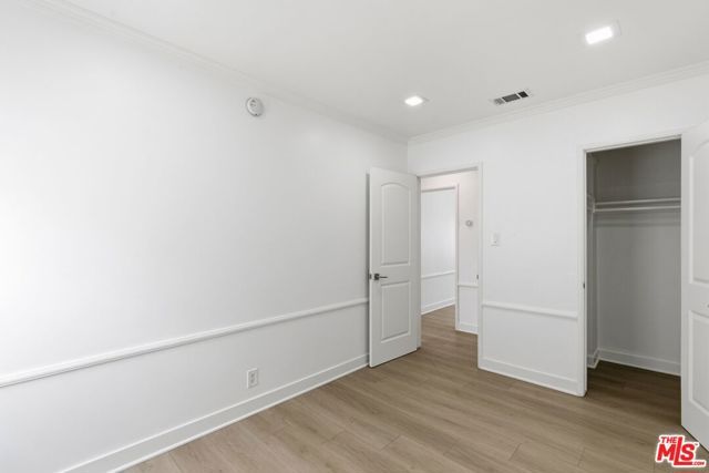 8613 W Olympic Boulevard, Los Angeles, CA 90035