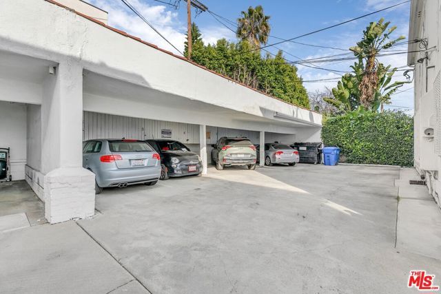 8613 W Olympic Boulevard, Los Angeles, CA 90035