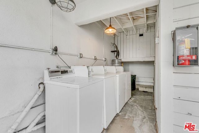 8613 W Olympic Boulevard, Los Angeles, CA 90035