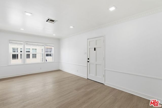 8613 W Olympic Boulevard, Los Angeles, CA 90035