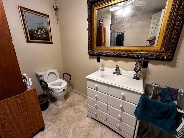 13894 S CR 317, Mount Enterprise, TX 75681