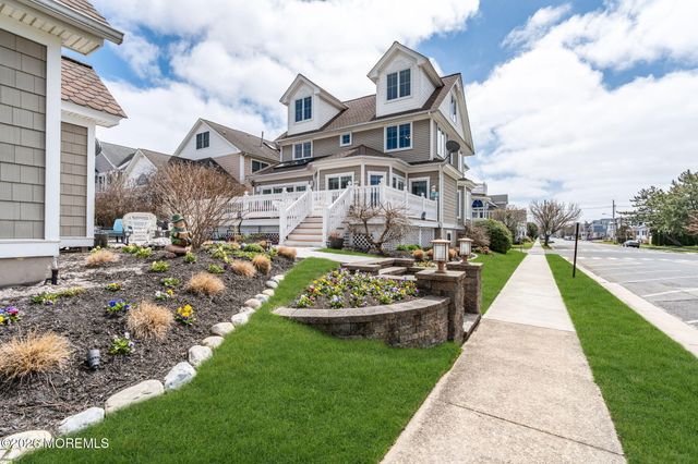 128 Sylvania Avenue, Avon-by-the-sea, NJ 07717