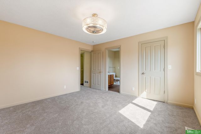 4205 Lake Street, Omaha, NE 68111