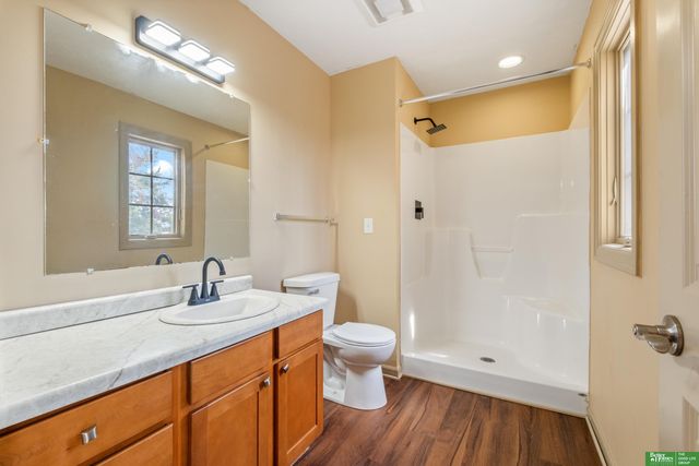 4205 Lake Street, Omaha, NE 68111