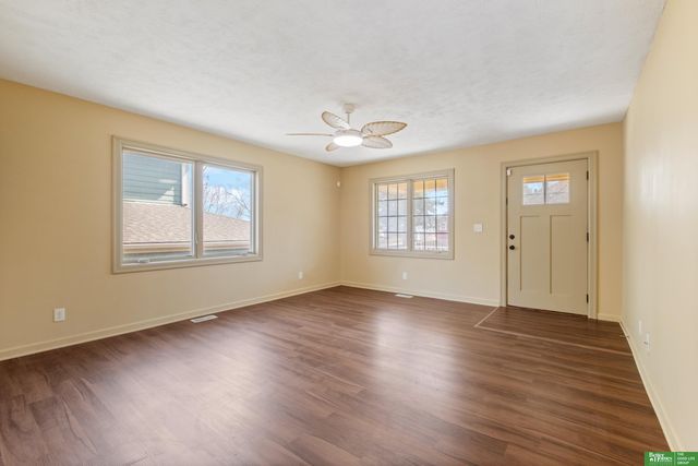 4205 Lake Street, Omaha, NE 68111