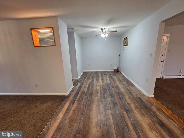 212 ALLENDALE DR, Morrisville, PA 19067