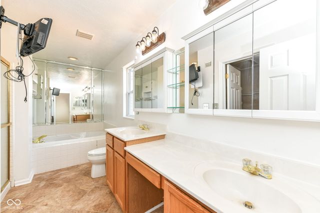 6357 Hollingsworth Drive, Indianapolis, IN 46268