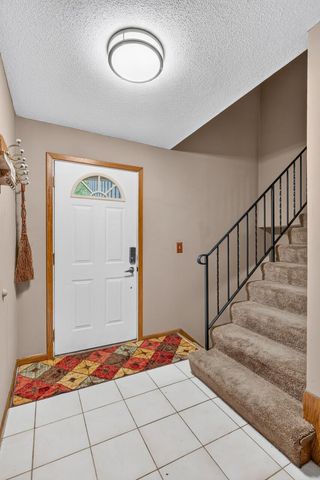 13616 W 137th Place, Burnsville, MN 55337