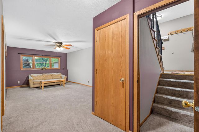 13616 W 137th Place, Burnsville, MN 55337