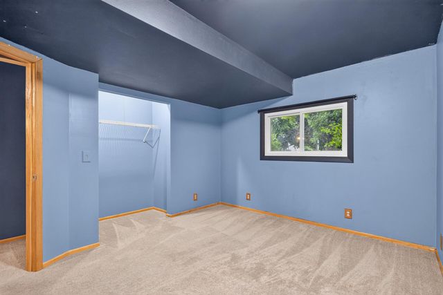 13616 W 137th Place, Burnsville, MN 55337