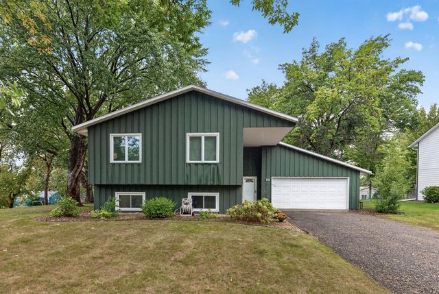 13616 W 137th Place, Burnsville, MN 55337