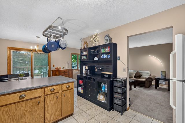 13616 W 137th Place, Burnsville, MN 55337