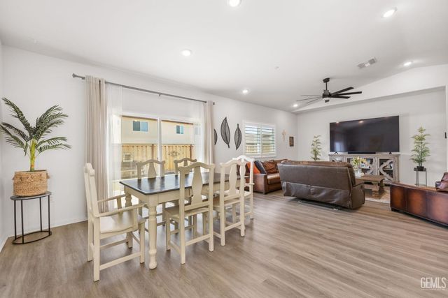 10819 Monte Video Place, Bakersfield, CA 93306