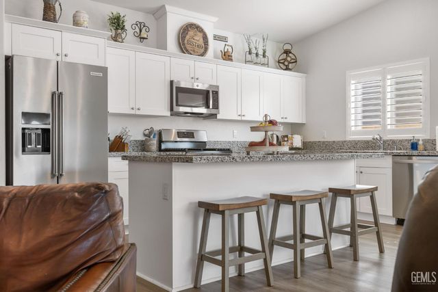 10819 Monte Video Place, Bakersfield, CA 93306