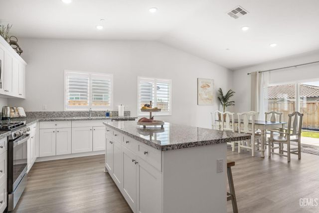 10819 Monte Video Place, Bakersfield, CA 93306