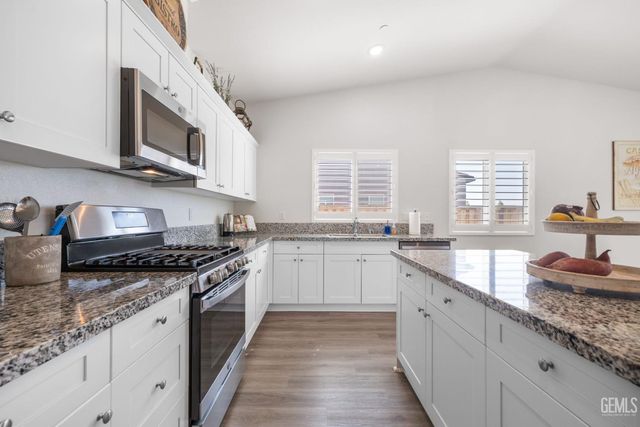 10819 Monte Video Place, Bakersfield, CA 93306