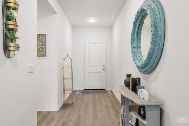 10819 Monte Video Place, Bakersfield, CA 93306