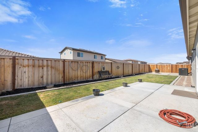 10819 Monte Video Place, Bakersfield, CA 93306