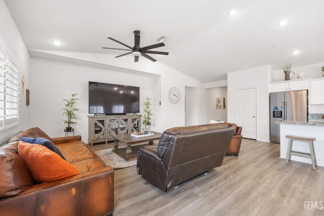 10819 Monte Video Place, Bakersfield, CA 93306