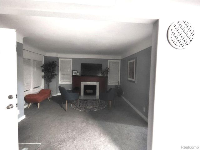 6144 RADNOR Street, Detroit, MI 48224