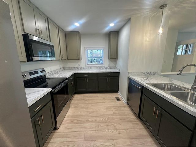 1012 Ada NW Avenue, Atlanta, GA 30318