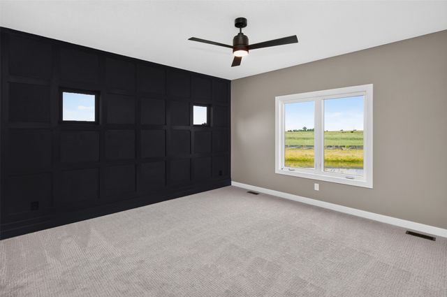 2912 NW Fairfield Court, Ankeny, IA 50023