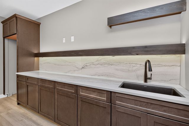 2912 NW Fairfield Court, Ankeny, IA 50023