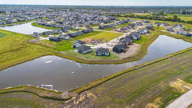 2912 NW Fairfield Court, Ankeny, IA 50023