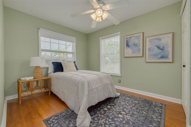 445 25TH AVENUE N, St Petersburg, FL 33704