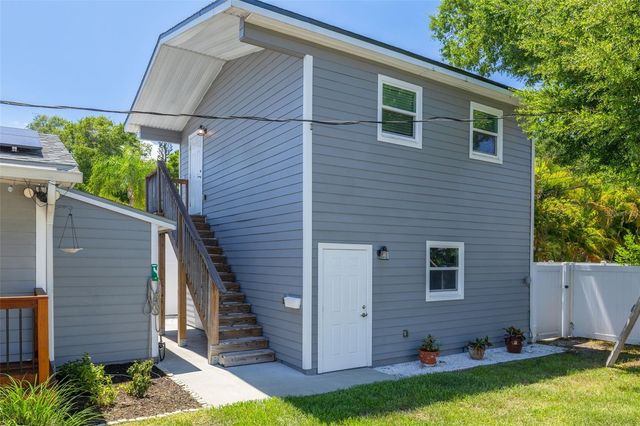 445 25TH AVENUE N, St Petersburg, FL 33704