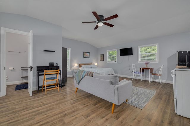 445 25TH AVENUE N, St Petersburg, FL 33704