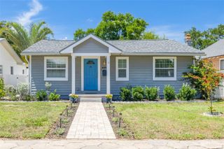 445 25TH AVENUE N, St Petersburg, FL 33704