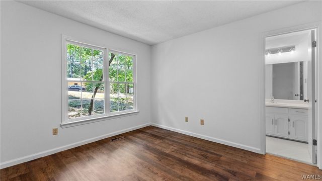 1704 Edgewater, Northport, AL 35473
