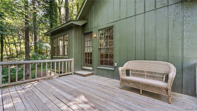 1704 Edgewater, Northport, AL 35473