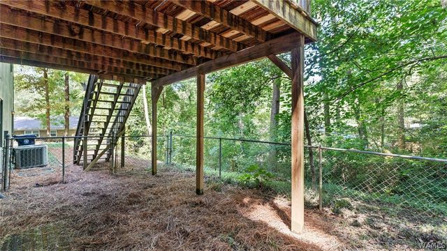 1704 Edgewater, Northport, AL 35473