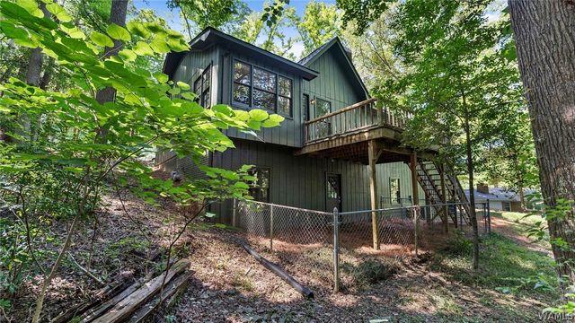 1704 Edgewater, Northport, AL 35473