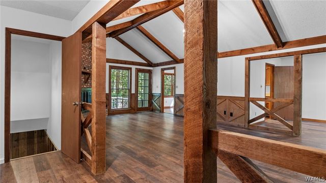 1704 Edgewater, Northport, AL 35473