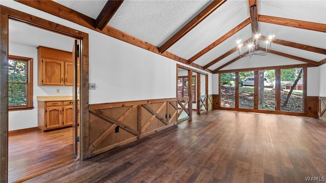 1704 Edgewater, Northport, AL 35473