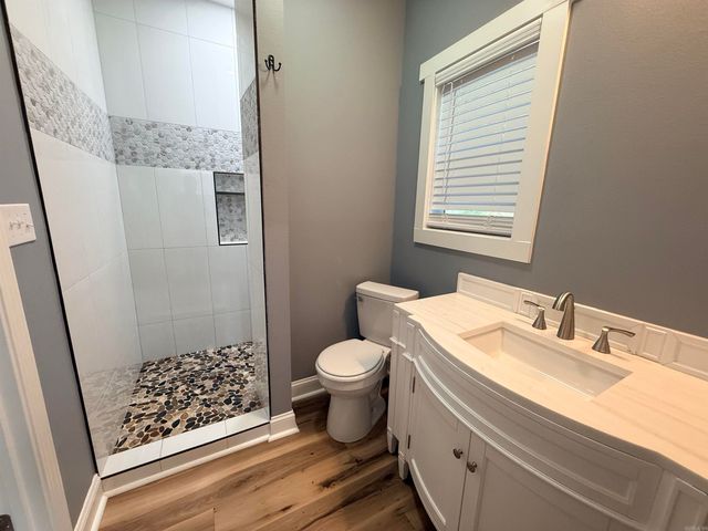 919 Richard Street, Hot Springs, AR 71913