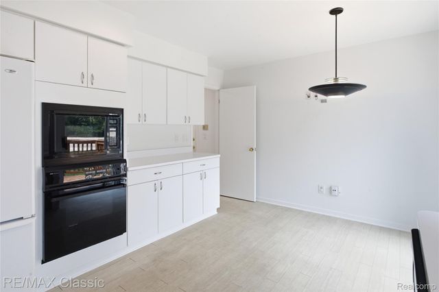 7413 Tall Timbers 178, West Bloomfield Charter Township, MI 48322