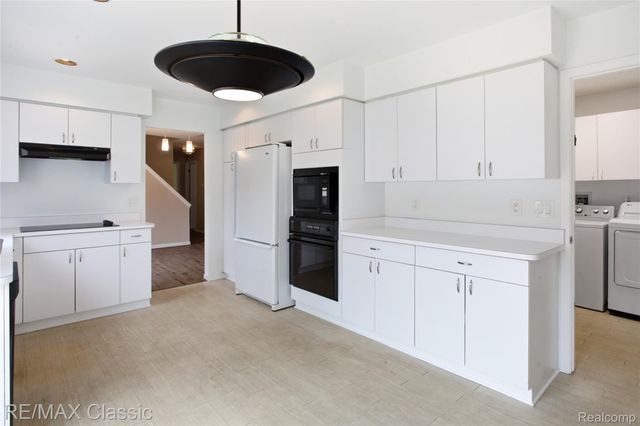 7413 Tall Timbers 178, West Bloomfield Charter Township, MI 48322