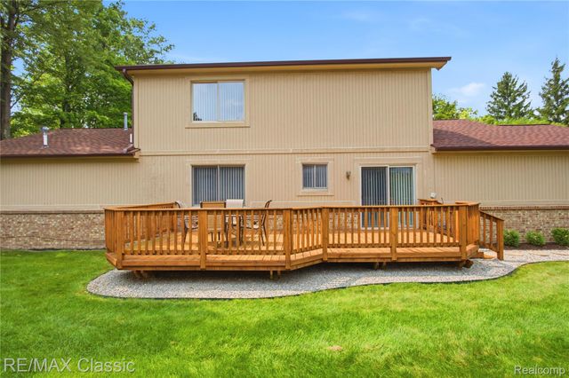 7413 Tall Timbers 178, West Bloomfield Charter Township, MI 48322