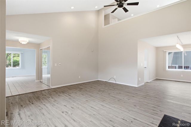 7413 Tall Timbers 178, West Bloomfield Charter Township, MI 48322