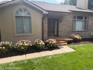 7413 Tall Timbers 178, West Bloomfield Charter Township, MI 48322