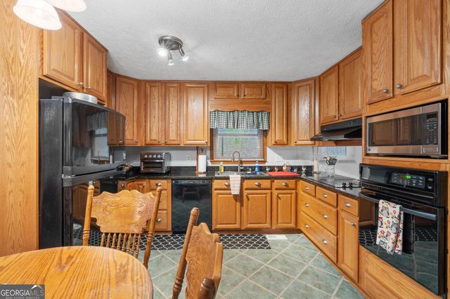 60 Melanie Drive, Stockbridge, GA 30281