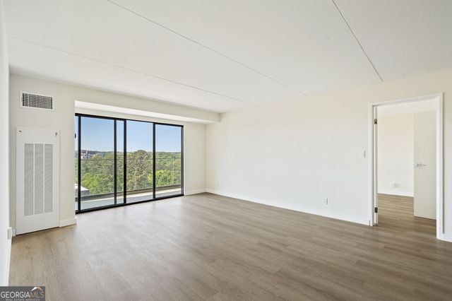2460 Peachtree Road NE 1412, Atlanta, GA 30305