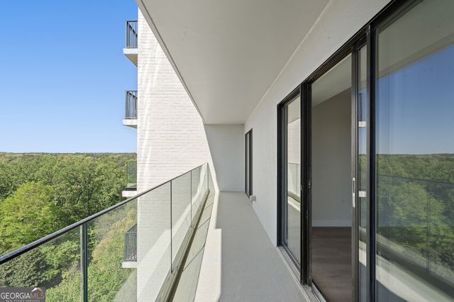2460 Peachtree Road NE 1412, Atlanta, GA 30305