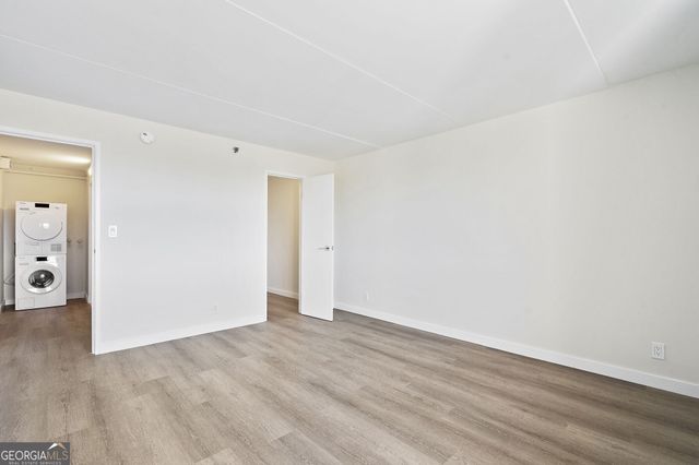 2460 Peachtree Road NE 1412, Atlanta, GA 30305